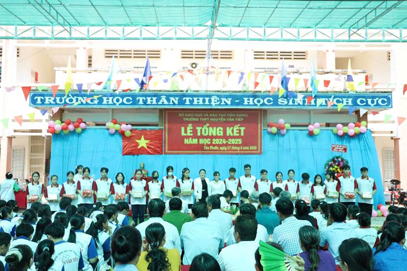 Trao Hoc Bong Thao Sang Uoc Mo 2